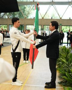 ABANDERAMIENTO MARIO DELGADO