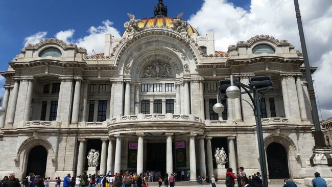 palace-828041_1280