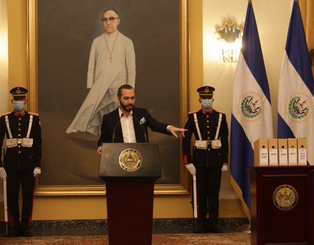 BUKELE VS EL FARO