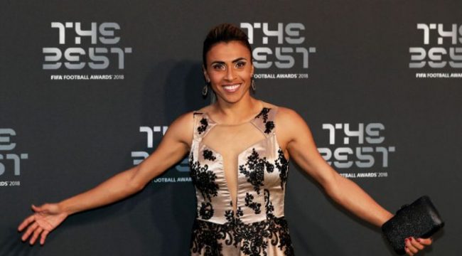 marta-gana-the-best-a-la-mejor-futbolista-del-mundo
