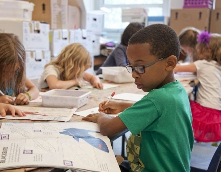 Educación a distancia