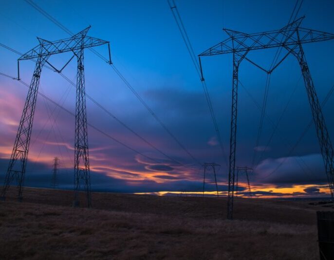 Expertos a favor y en contra expusieron los alcances de la reforma eléctrica