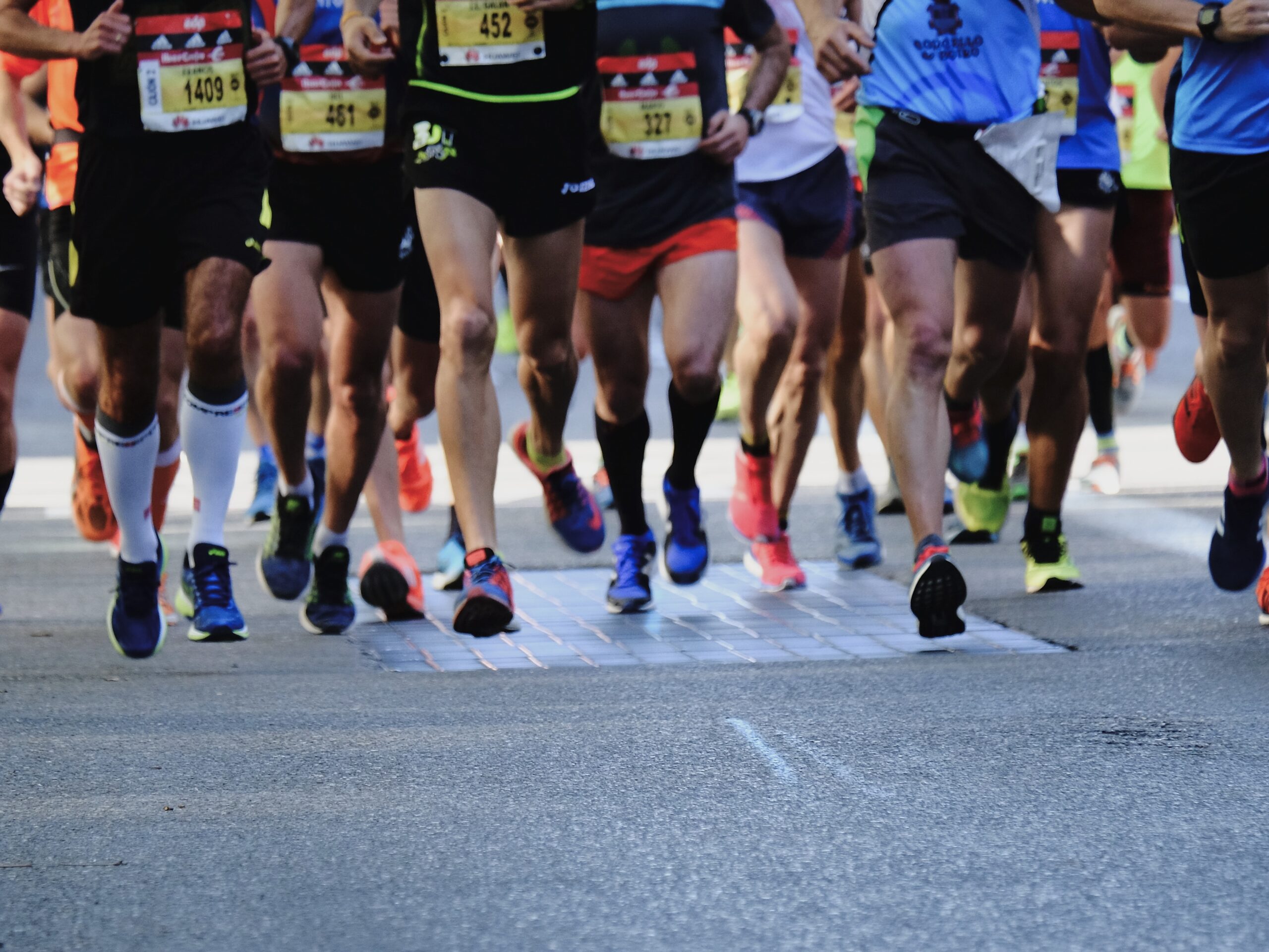 miguel-a-amutio-QDv-uBc-poY-unsplash Qué hacer antes, durante y después de correr un maratón