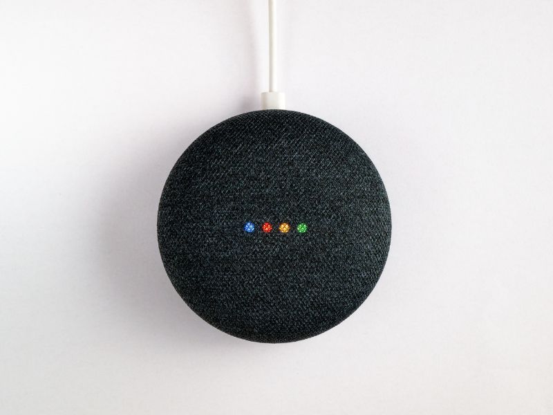 asistentes-siri-alexa-030323