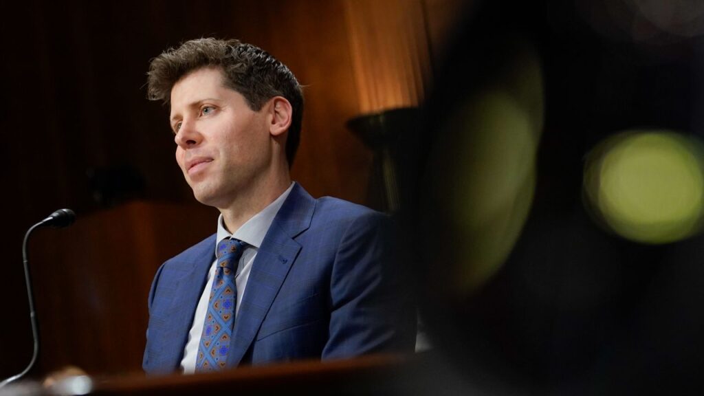 Sam Altman OpenAI regulación