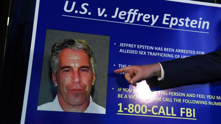 Jeffrey Epstein lista documentos desclasificados NY