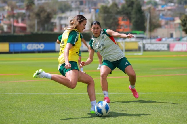 Selección Mexicana de Femenil de futbol rumbo a la primera Copa de Oro W