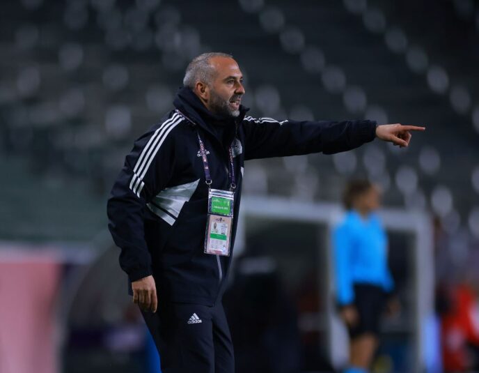 Pedro López, entrenador de la Selección Mexicana Femenil de Futbol, adelantó que contra la verdeamarela buscará jugar con atrevimiento.