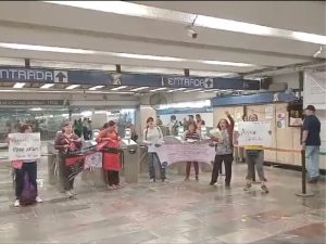 CNTE en Metro de la CDMX