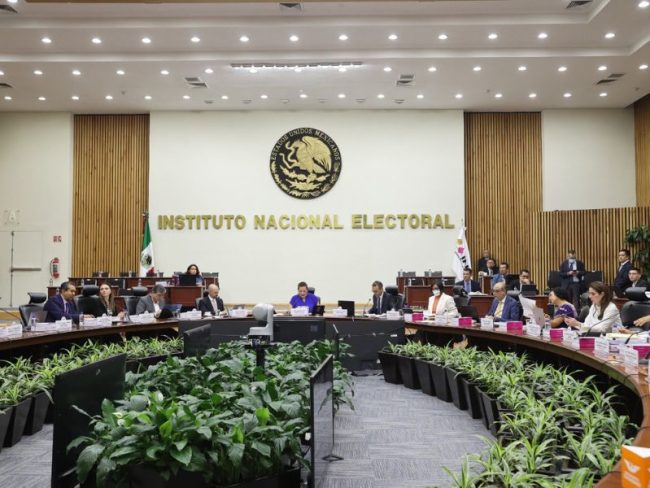 Comisión_pluris