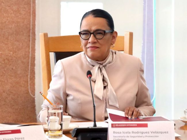 Rosa-Icela-bloqueo-autopista-manzanillo