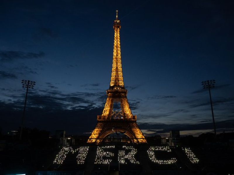 PARIS GRACIAS