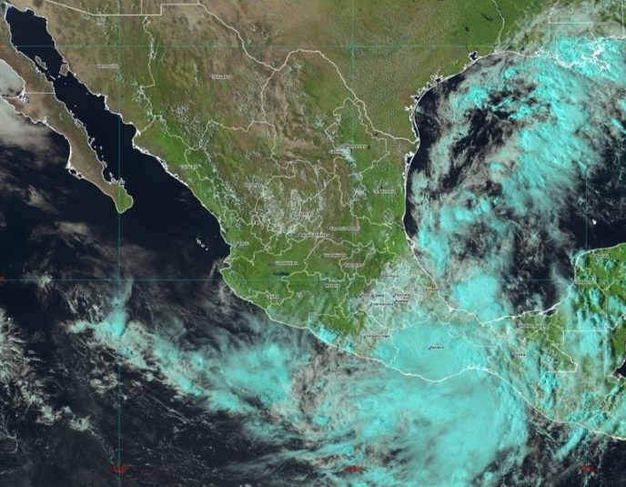 Once-E depresión tropical baja presión remanente lluvias