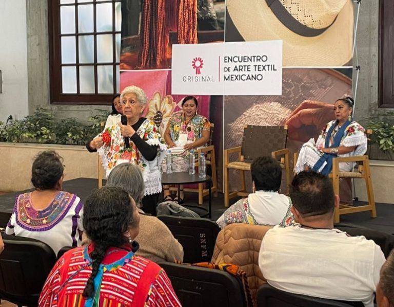 Encuentro de Arte Textil Mexicano ORIGINAL