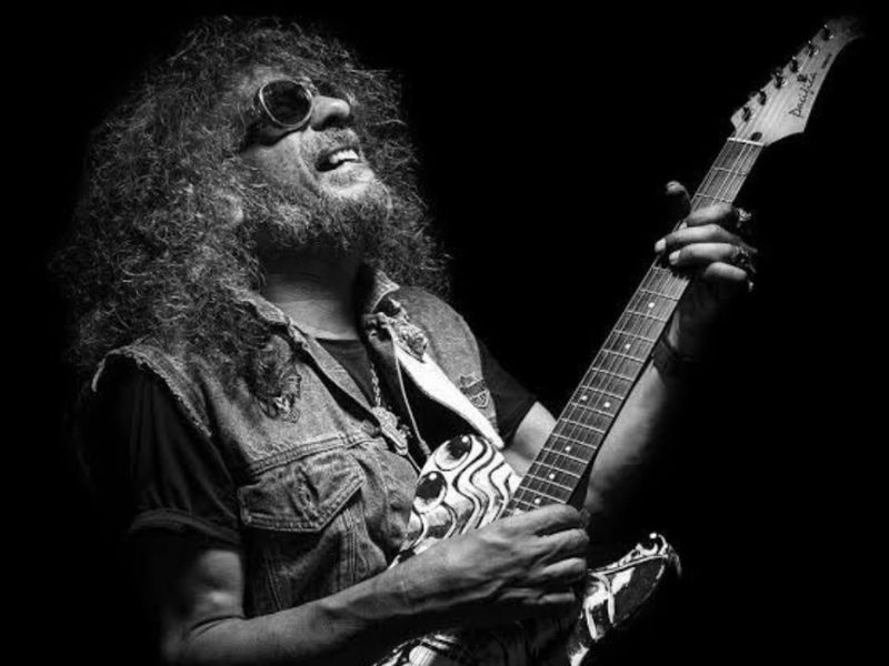 Javier Bátiz - El Brujo rock México muere