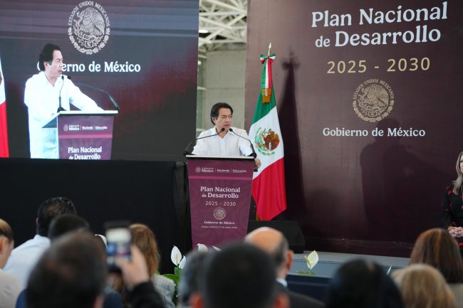 Becarios número pensionados Bienestar 2025 SEP