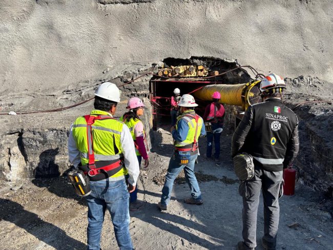El Pinabete Sabinas Coahuila mineros minero atrapados restos