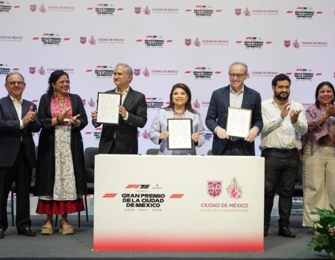 FIRMA CONTRATO F1 CDMX