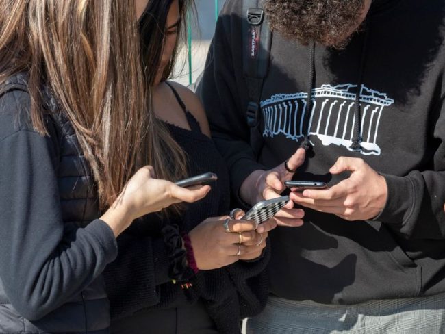 TikTok reclutar jóvenes