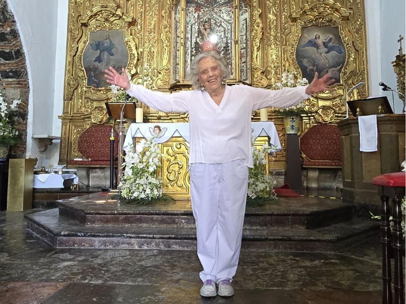 Elena Poniatowska celebra su cumpleaños 93 Elena Poniatowska celebra su cumpleaños 93