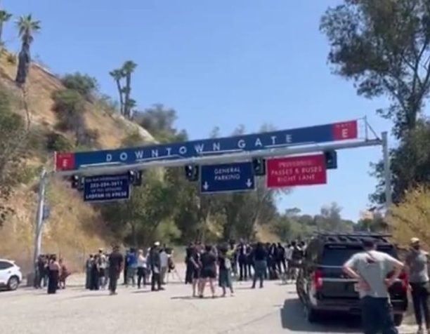 DODGERS ESTACIONAMIENTO