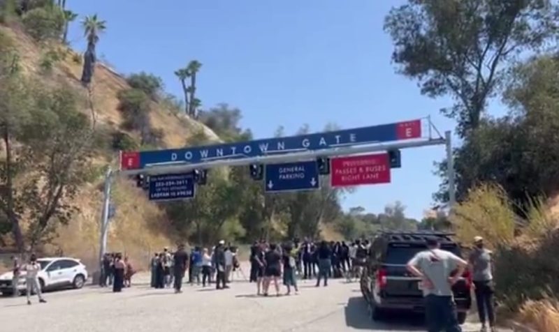 DODGERS ESTACIONAMIENTO