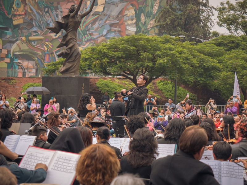 Orquesta Monumental Pilares