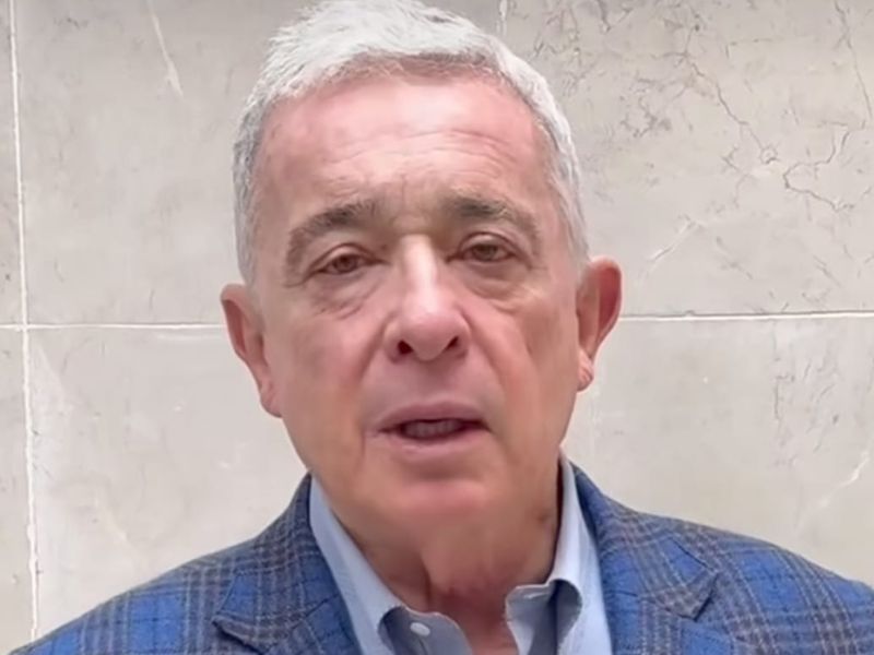 Ávaro Vélez – expresidente Colombia Ávaro Vélez - expresidente Colombia