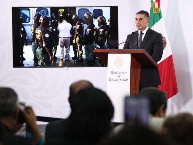 Harfuch refuerza estrategia de seguridad luego de extraditar a 26 criminales a EU Harfuch refuerza estrategia de seguridad luego de extraditar a 26 criminales a EU