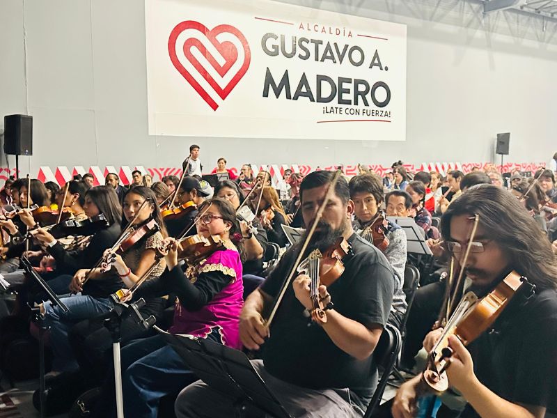 Orquesta Monumental Pilares