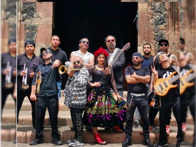 Los de Abajo celebra 33 años