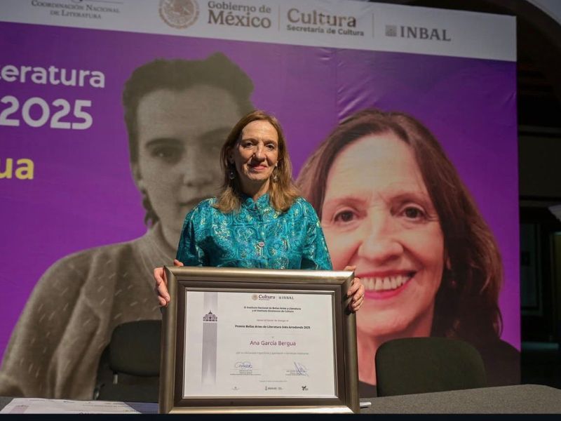 Ana García Bergua, ganadora del premio de Literatura Inés Arredondo. Ana García Bergua, ganadora del premio de Literatura Inés Arredondo.