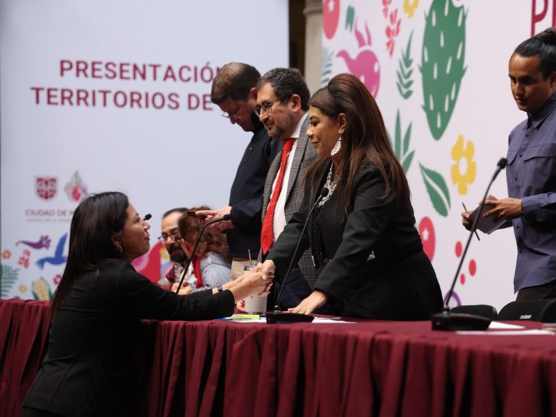 Brugada presenta programa Territorios de Paz Territorios de Paz: una estrategia contra la violencia en las colonias más vulnerables