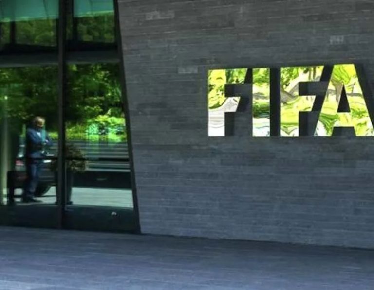 FIFA FACHADA
