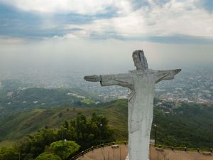 Operativo policial en Río de Janeiro deja al menos 132 víctimas, el más letal en la historia de Brasil
