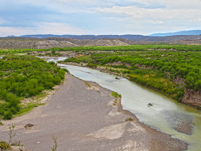 Río Bravo, frontera natural entre México y EU