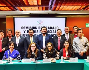 Diputados continúan la "Ruta por las 40 Horas" en México