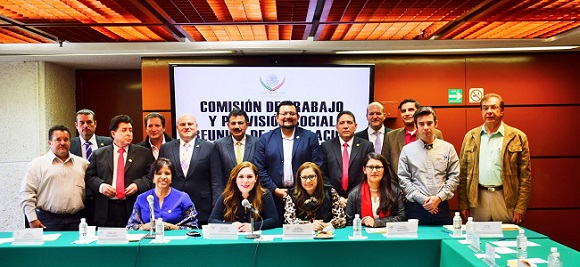 Diputados continúan la "Ruta por las 40 Horas" en México