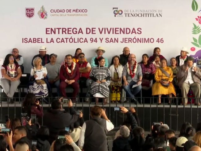 Brugada entrega 120 departamentos a comunidades indígenas en el Centro Histórico de la CDMX
