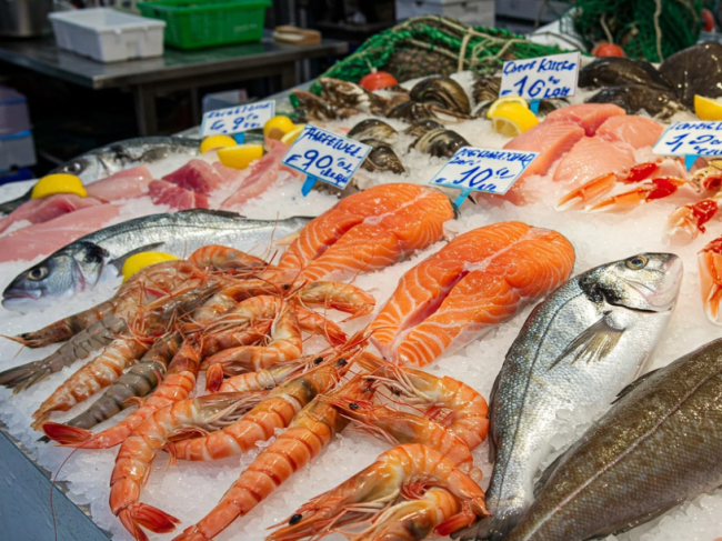 China suspende importaciones de mariscos y estrenos japoneses tras tensión diplomática con Japón China suspende importaciones de mariscos y estrenos japoneses tras tensión diplomática con Japón