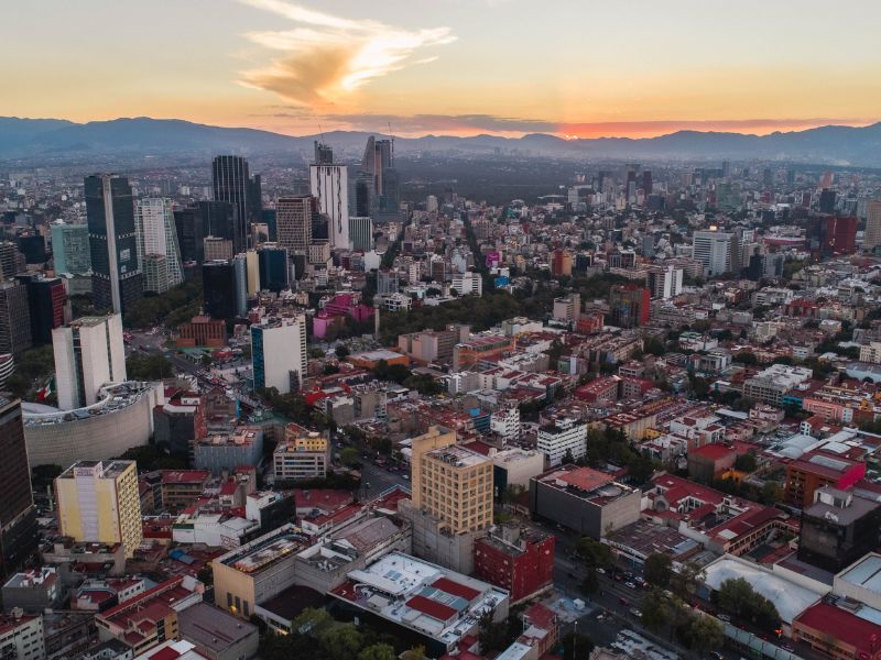 “La guerra de Felipe Calderón fue una farsa; no combatió al crimen, lo administró” Francisco Cruz Jiménez “La guerra de Felipe Calderón fue una farsa; no combatió al crimen, lo administró”: Francisco Cruz Jiménez