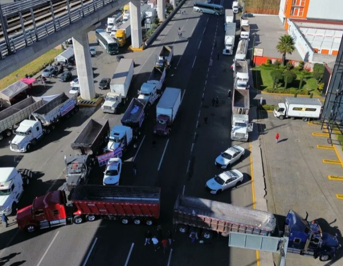 Segob refuerza llamado al diálogo ante los bloqueos carreteros
