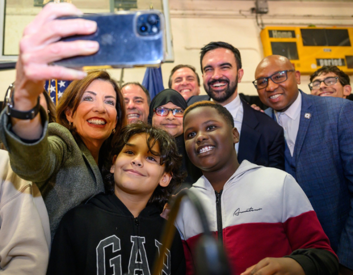 Zohran Mamdani hace historia: primer alcalde musulmán, socialista y más joven de Nueva York