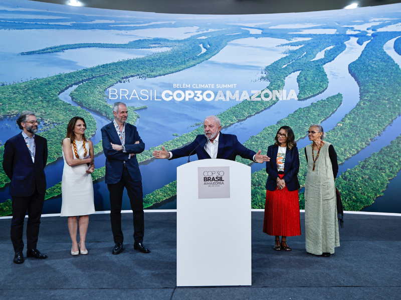 COP30 reanuda negociaciones tras incendio en la Zona Azul; México presenta su nueva NDC 3.0