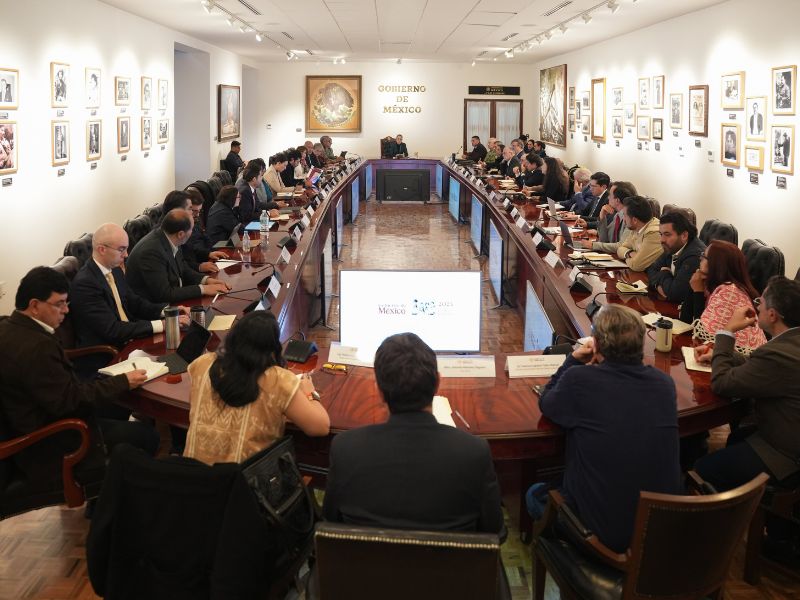 Sheinbaum presenta el Plan Michoacán por la Paz y la Justicia en reunión en Palacio Nacional