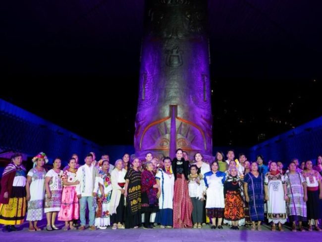 Original Encuentro de Arte Textil en el Museo Nacional de Antropología