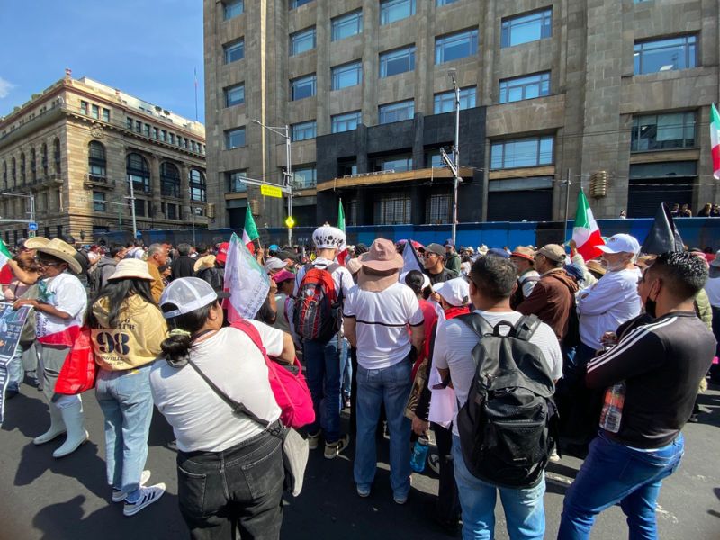 Baja asistencia y divisiones marcan la tercera marcha de la Generación Z