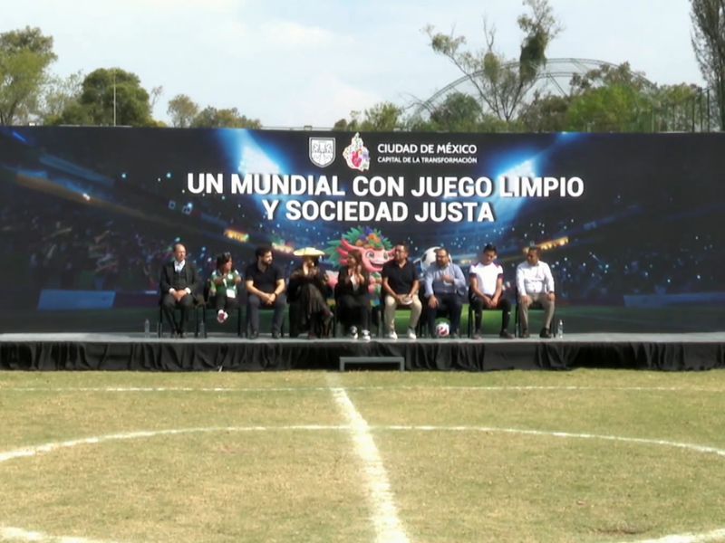 _Mundial 2026 Brugada encabeza “Un Mundial con Inclusión” y revela placa conmemorativa vehicular