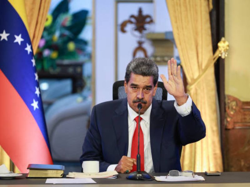 Nicolás Maduro sostiene llamada con Antonio Guterres tras amenazas por parte de EU