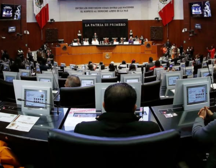 Senado aprueba prohibición total de vapeadores y cigarrillos electrónicos en México